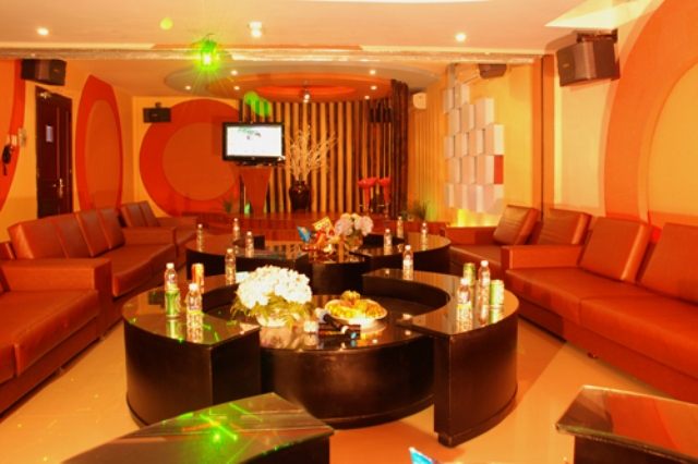 Karaoke Room - Khách Sạn Ngọc Lan - Chi Nhánh Công Ty CP Du Lịch Thành Thành Công Lâm Đồng